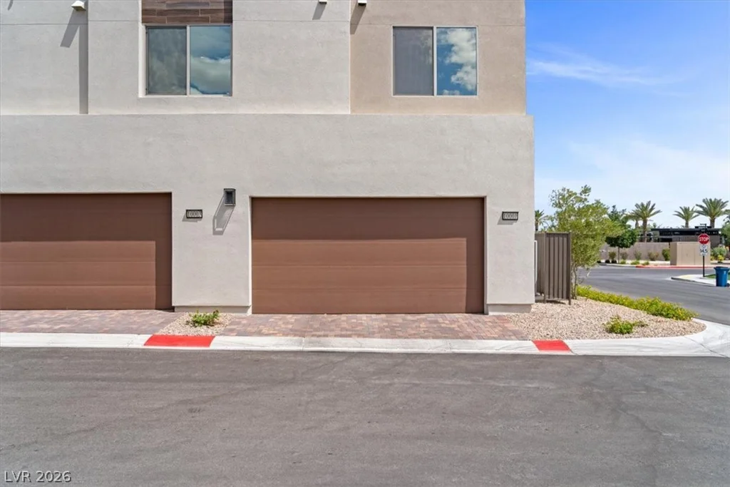 10001 Hematite, Las Vegas, NV 89143
