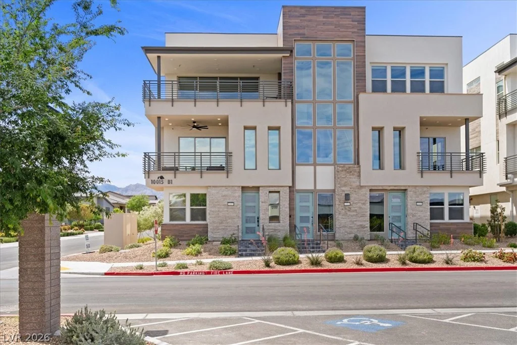 10001 Hematite, Las Vegas, NV 89143