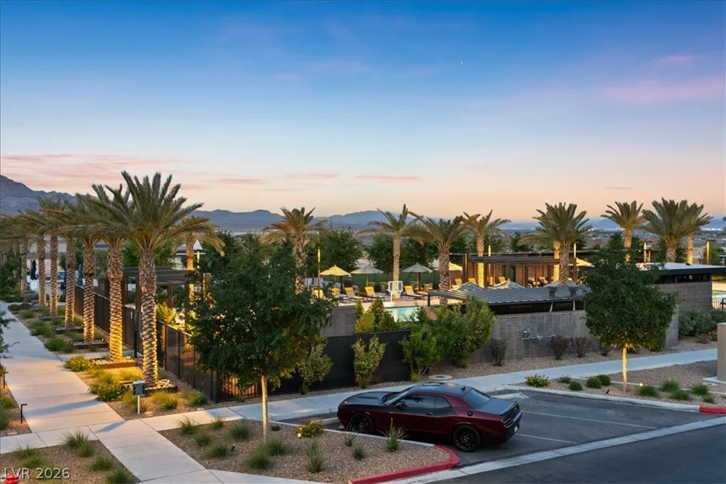 10001 Hematite, Las Vegas, NV 89143