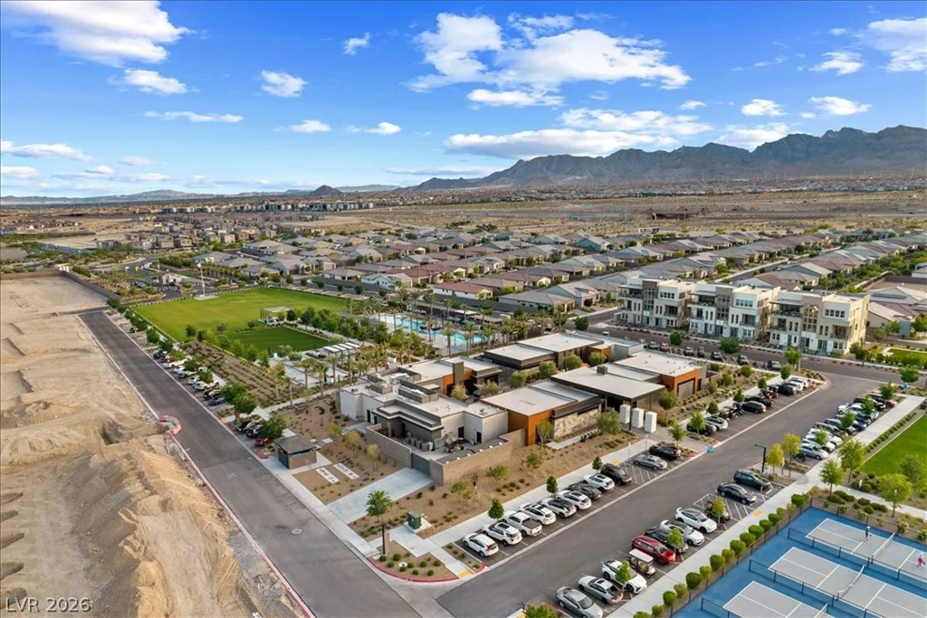 10001 Hematite, Las Vegas, NV 89143