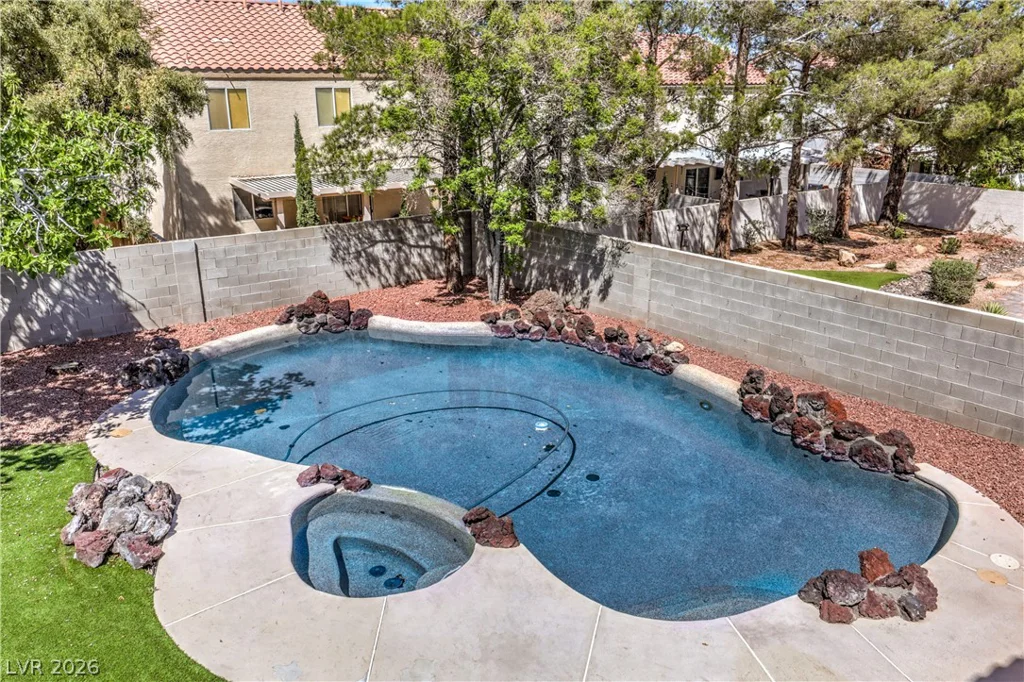 10008 Dusty Winds, Las Vegas, NV 89117
