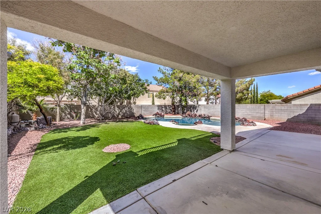 10008 Dusty Winds, Las Vegas, NV 89117