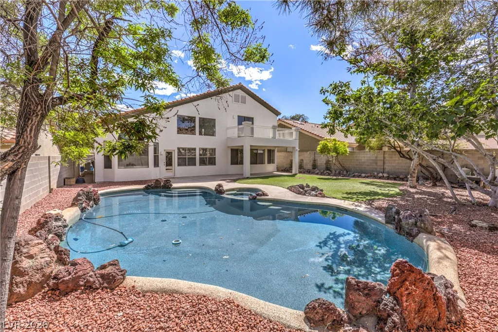 10008 Dusty Winds, Las Vegas, NV 89117
