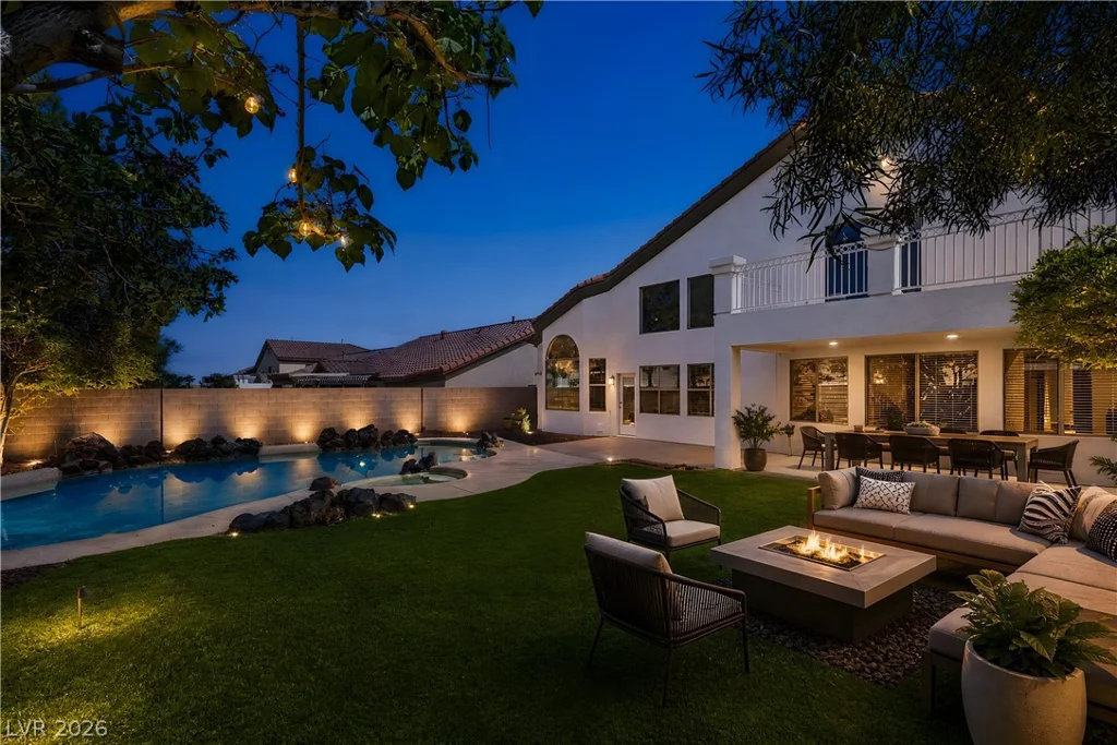10008 Dusty Winds, Las Vegas, NV 89117