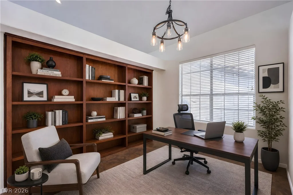 10008 Dusty Winds, Las Vegas, NV 89117