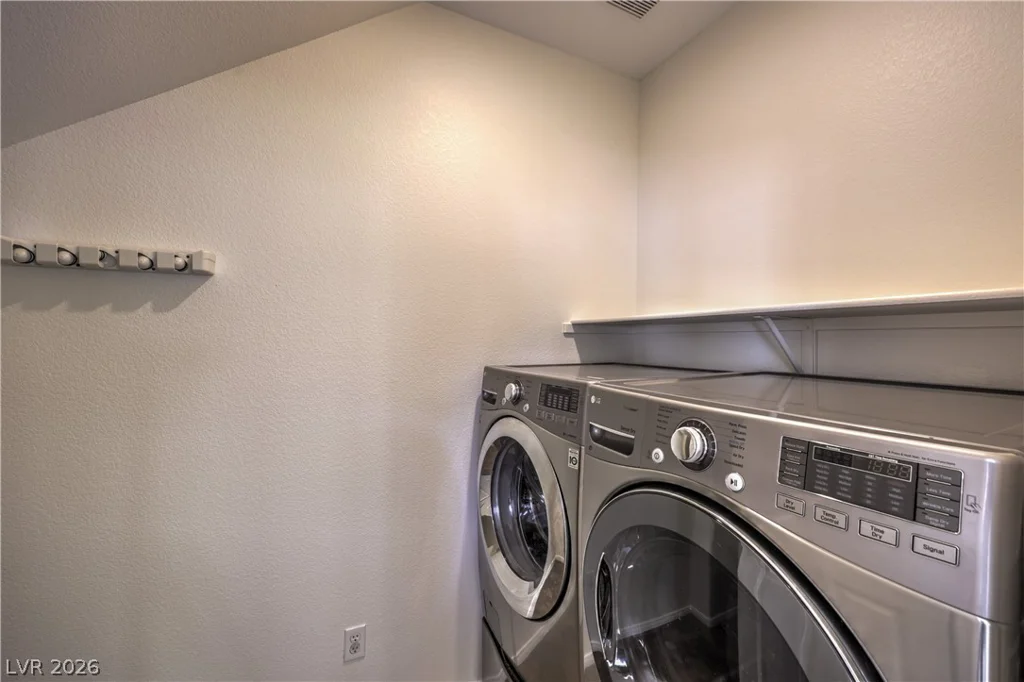 10008 Dusty Winds, Las Vegas, NV 89117