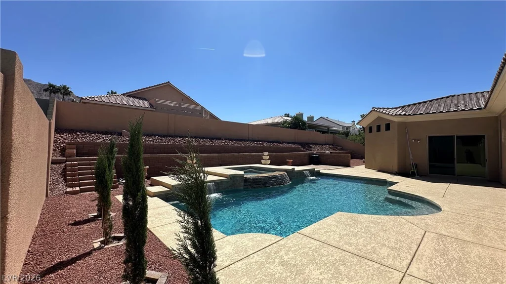 264 Hollywood, Las Vegas, NV 89110