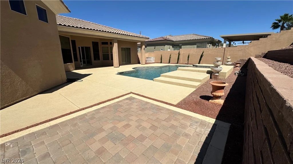 264 Hollywood, Las Vegas, NV 89110