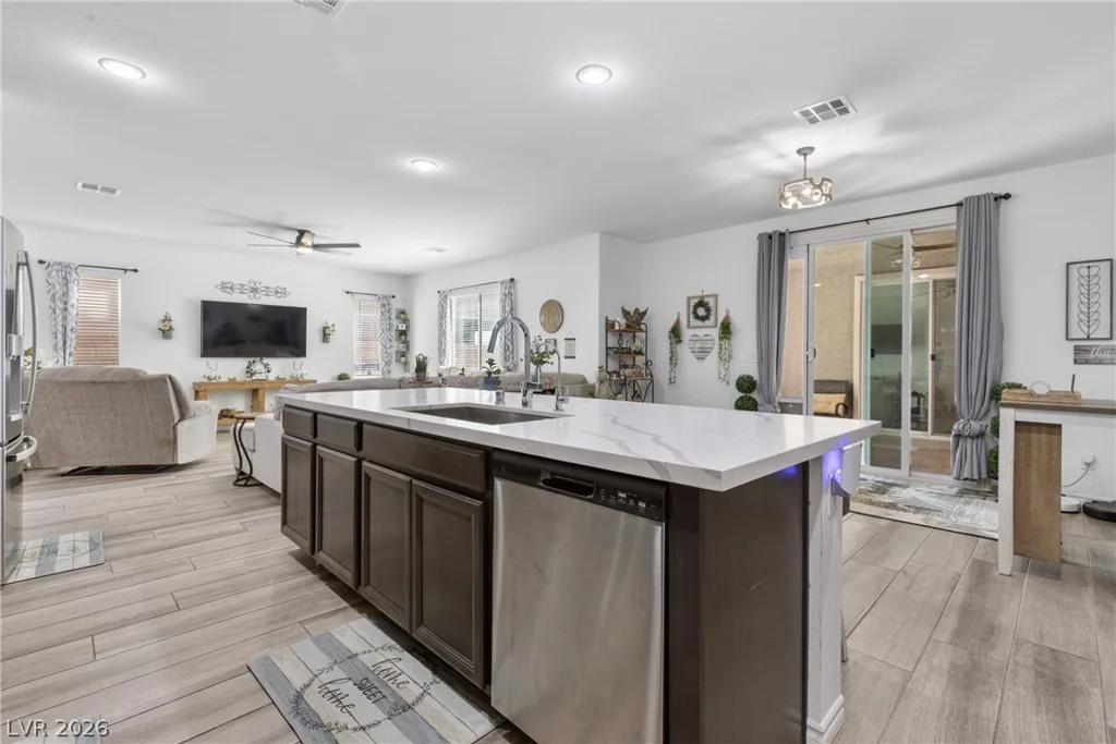 7125 Range Valley, North Las Vegas, NV 89084