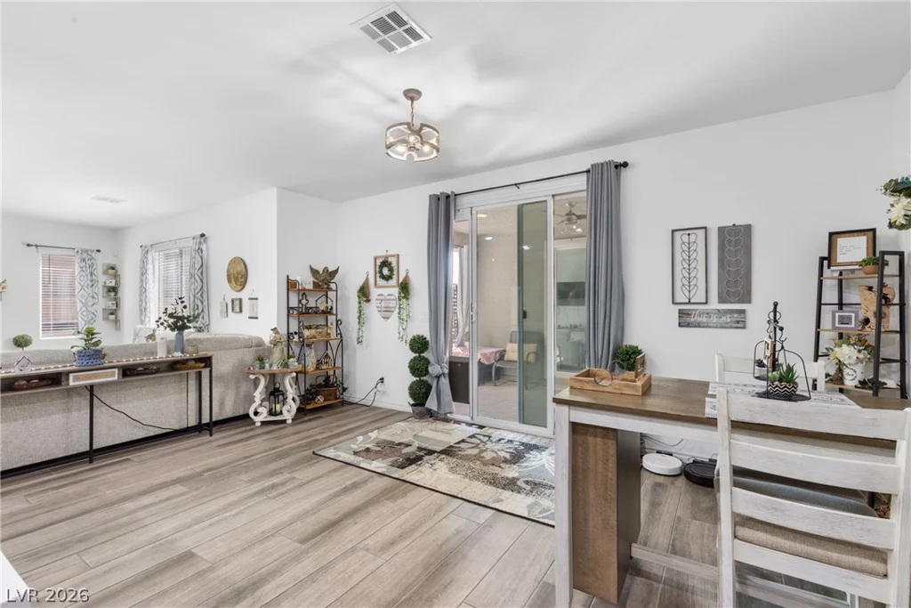 7125 Range Valley, North Las Vegas, NV 89084