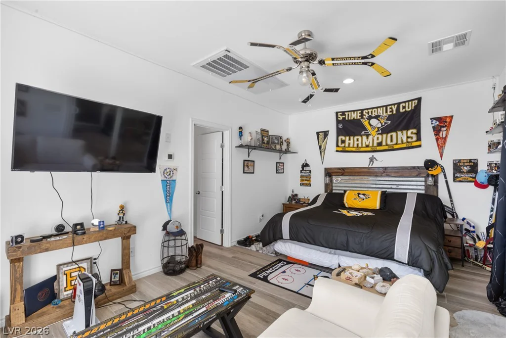 7125 Range Valley, North Las Vegas, NV 89084