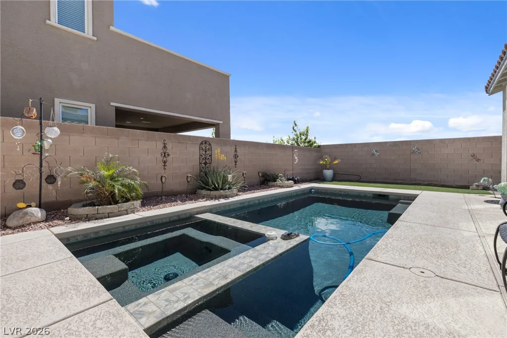 7125 Range Valley, North Las Vegas, NV 89084