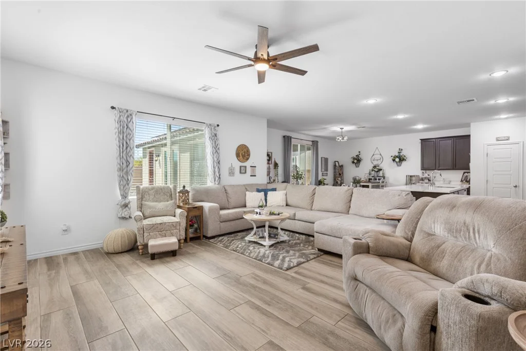7125 Range Valley, North Las Vegas, NV 89084