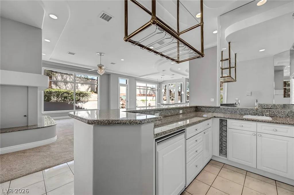 8798 Big Bluff, Las Vegas, NV 89148