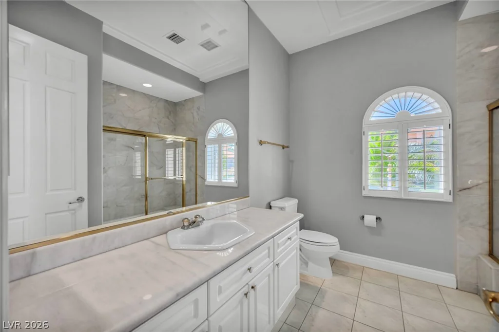 8798 Big Bluff, Las Vegas, NV 89148