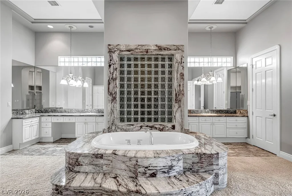 8798 Big Bluff, Las Vegas, NV 89148