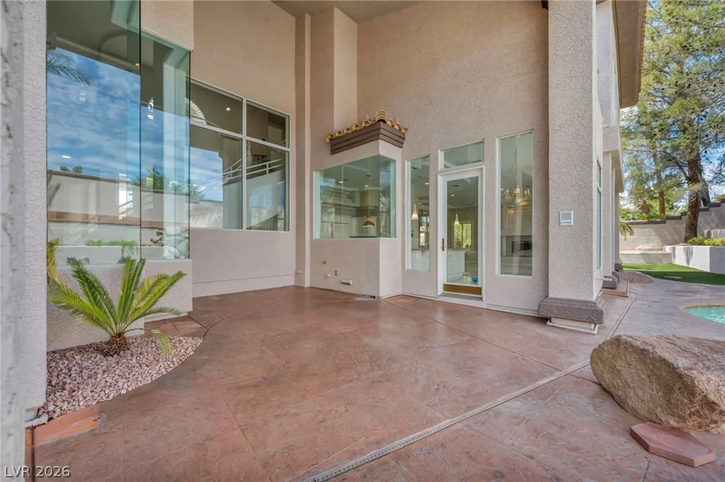 8798 Big Bluff, Las Vegas, NV 89148