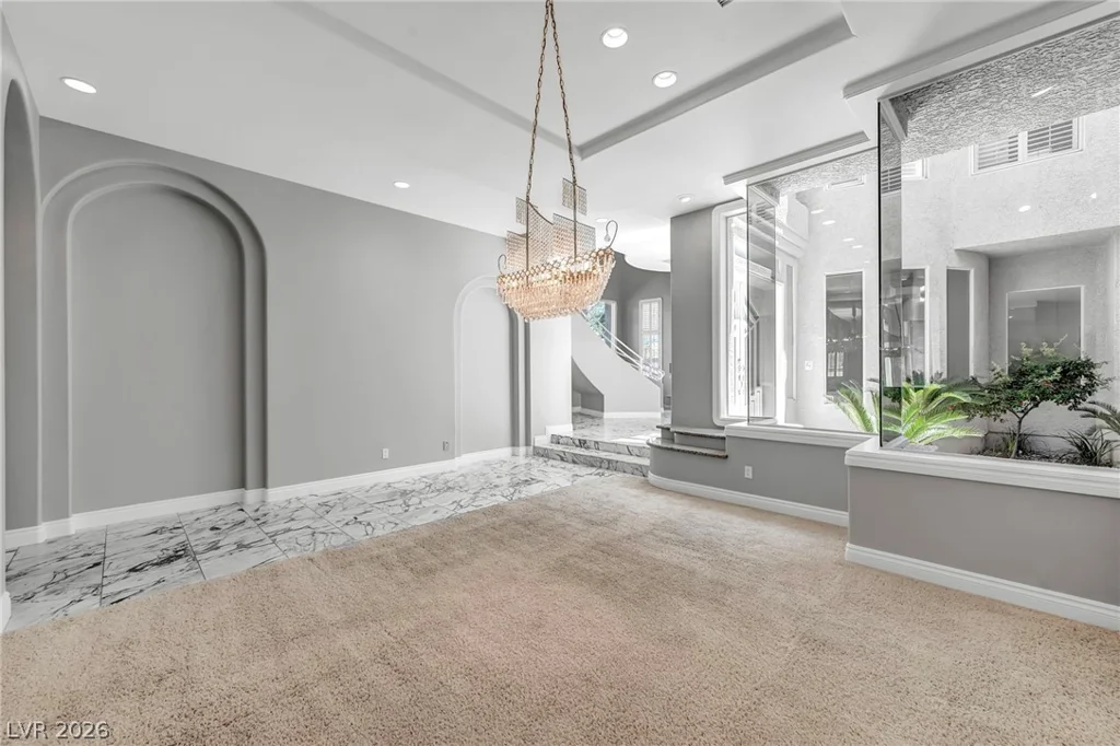 8798 Big Bluff, Las Vegas, NV 89148