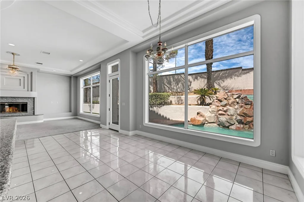 8798 Big Bluff, Las Vegas, NV 89148