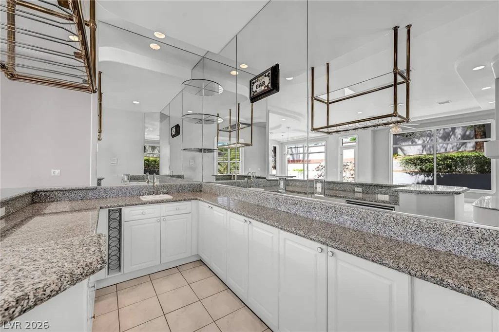 8798 Big Bluff, Las Vegas, NV 89148