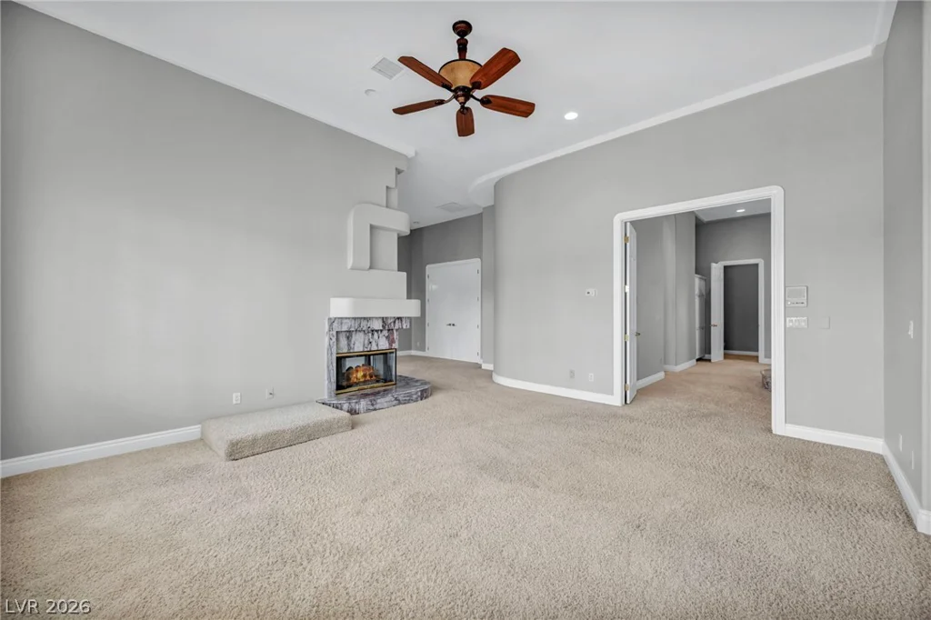 8798 Big Bluff, Las Vegas, NV 89148