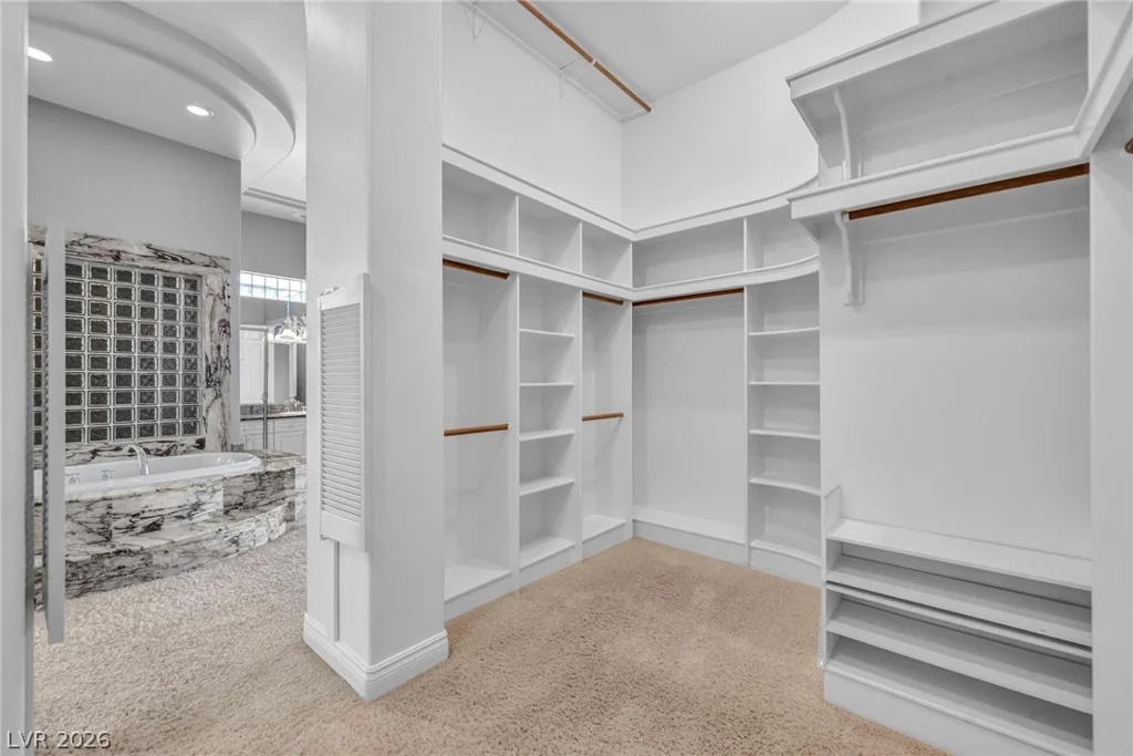 8798 Big Bluff, Las Vegas, NV 89148