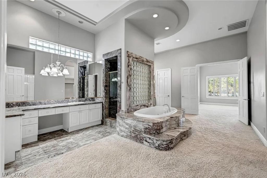 8798 Big Bluff, Las Vegas, NV 89148