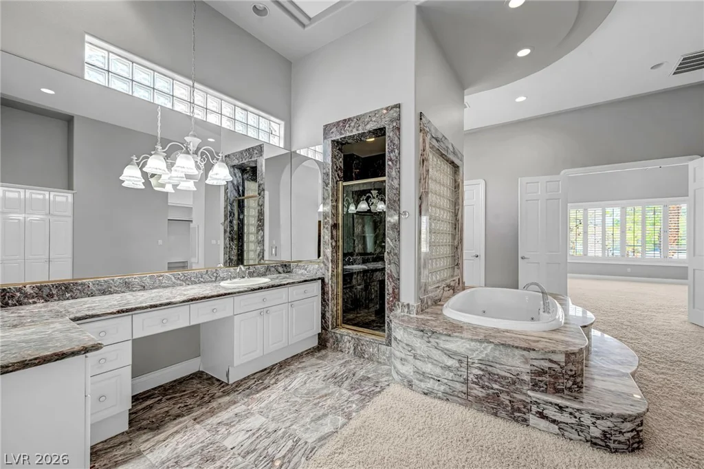 8798 Big Bluff, Las Vegas, NV 89148
