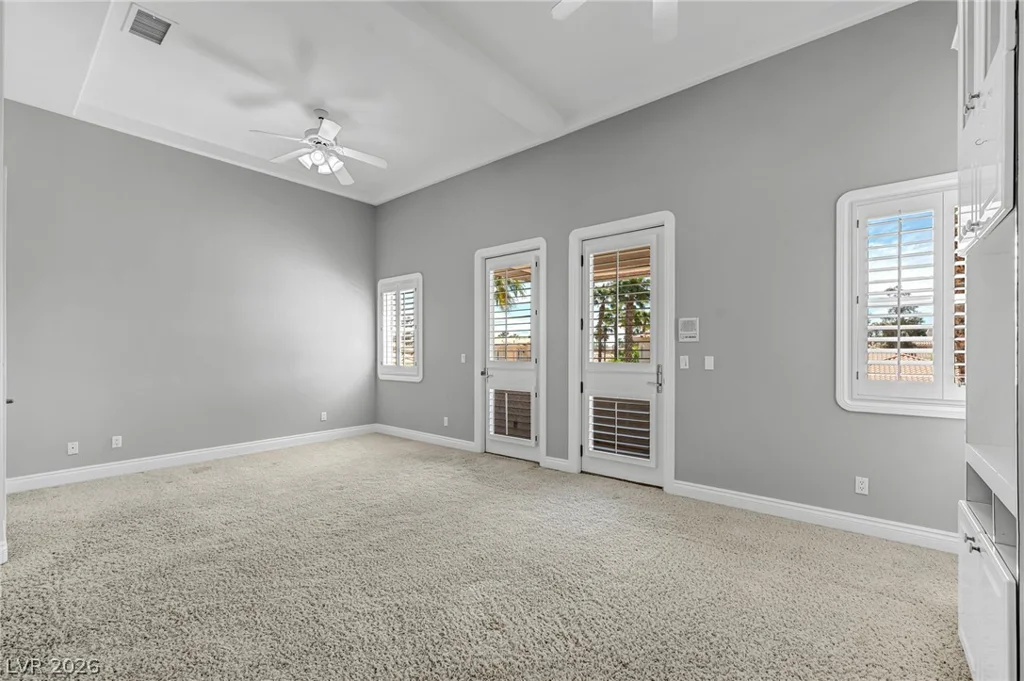 8798 Big Bluff, Las Vegas, NV 89148