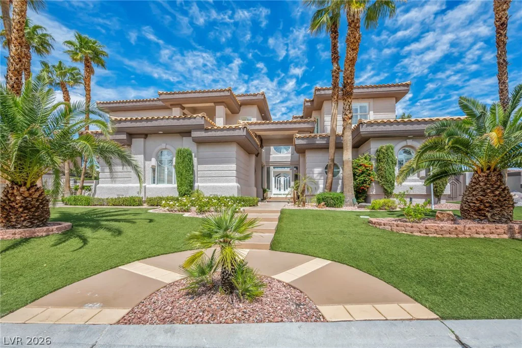 8798 Big Bluff, Las Vegas, NV 89148