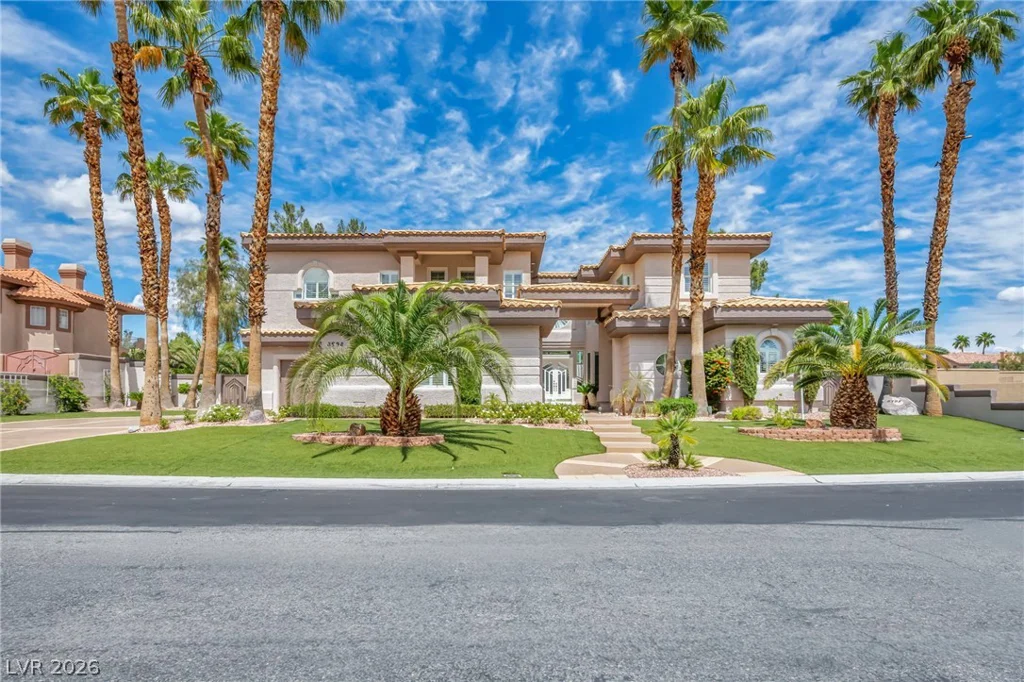 8798 Big Bluff, Las Vegas, NV 89148