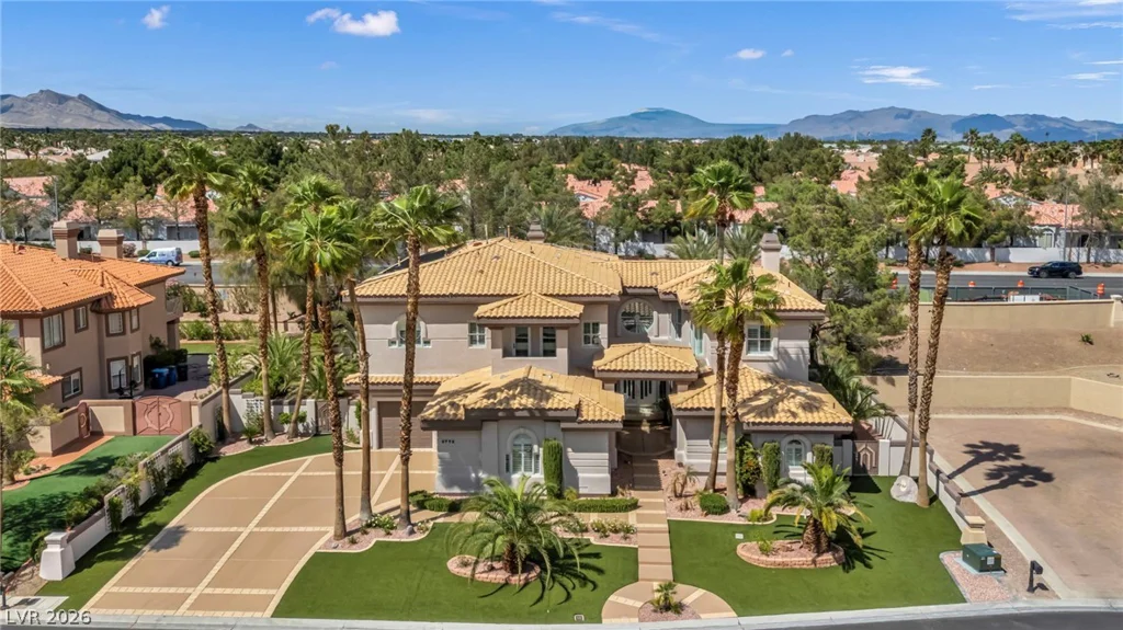 8798 Big Bluff, Las Vegas, NV 89148