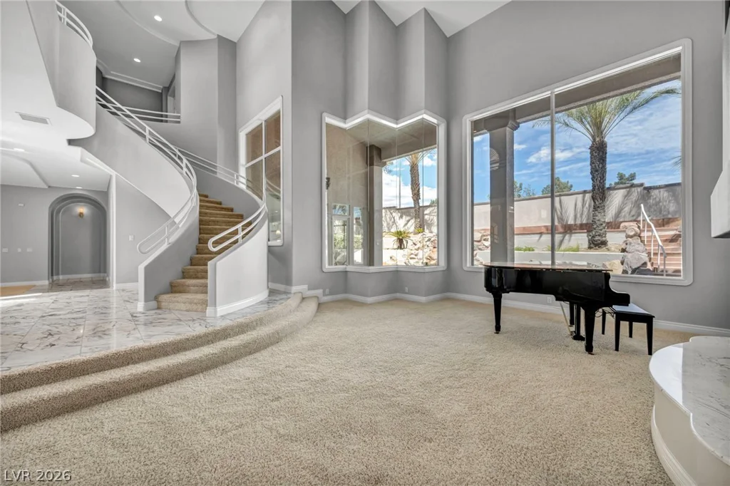 8798 Big Bluff, Las Vegas, NV 89148