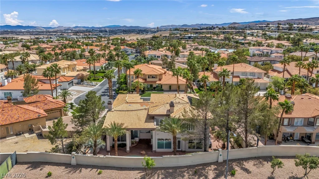 8798 Big Bluff, Las Vegas, NV 89148