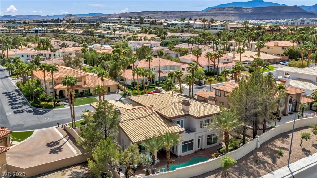 8798 Big Bluff, Las Vegas, NV 89148