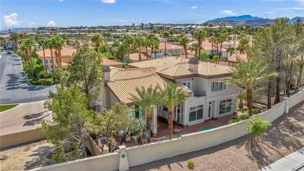 8798 Big Bluff, Las Vegas, NV 89148