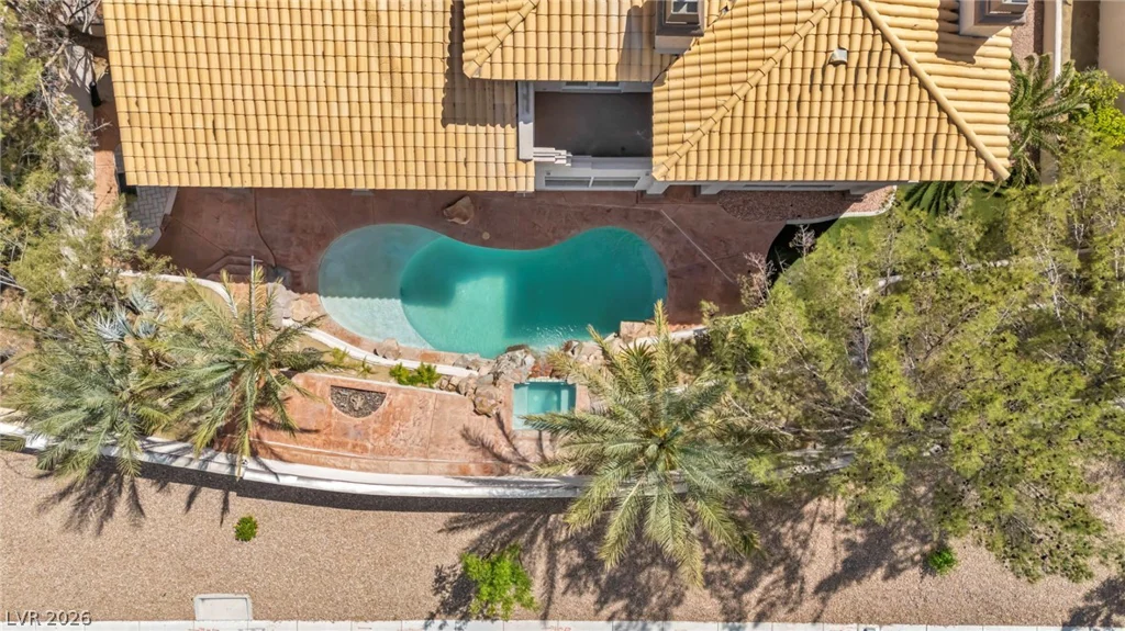 8798 Big Bluff, Las Vegas, NV 89148
