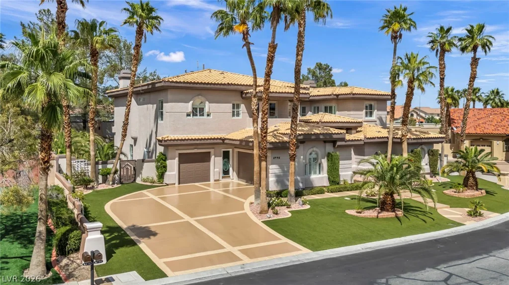 8798 Big Bluff, Las Vegas, NV 89148
