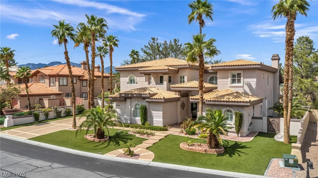 8798 Big Bluff, Las Vegas, NV 89148