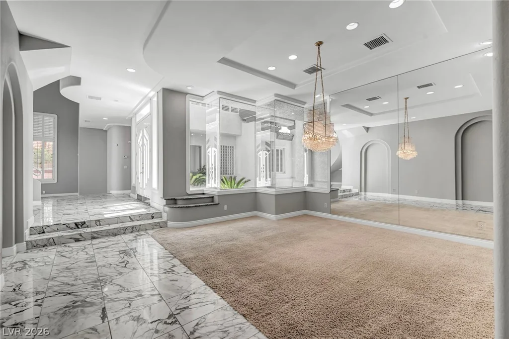 8798 Big Bluff, Las Vegas, NV 89148