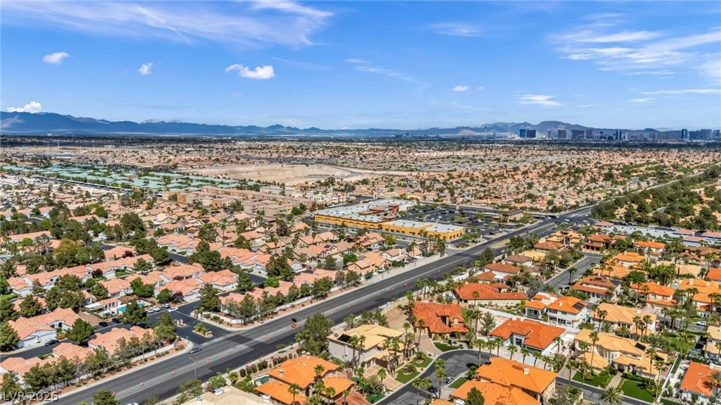 8798 Big Bluff, Las Vegas, NV 89148