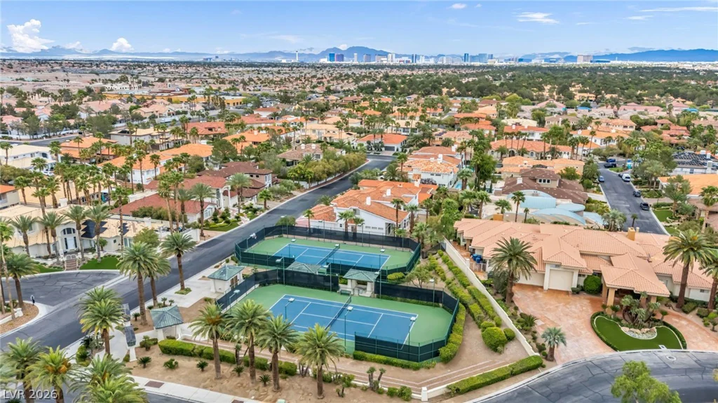 8798 Big Bluff, Las Vegas, NV 89148