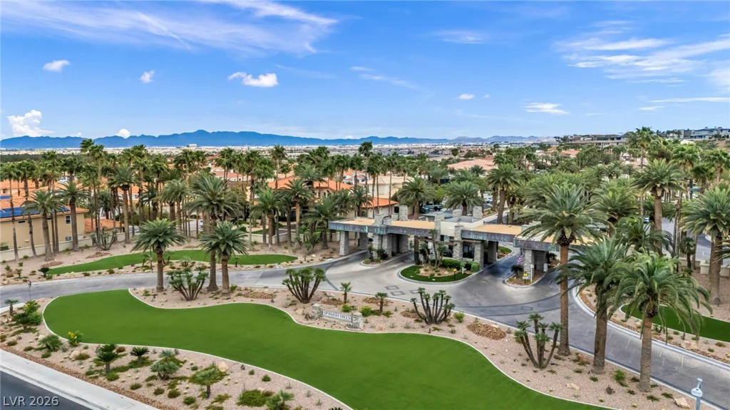 8798 Big Bluff, Las Vegas, NV 89148
