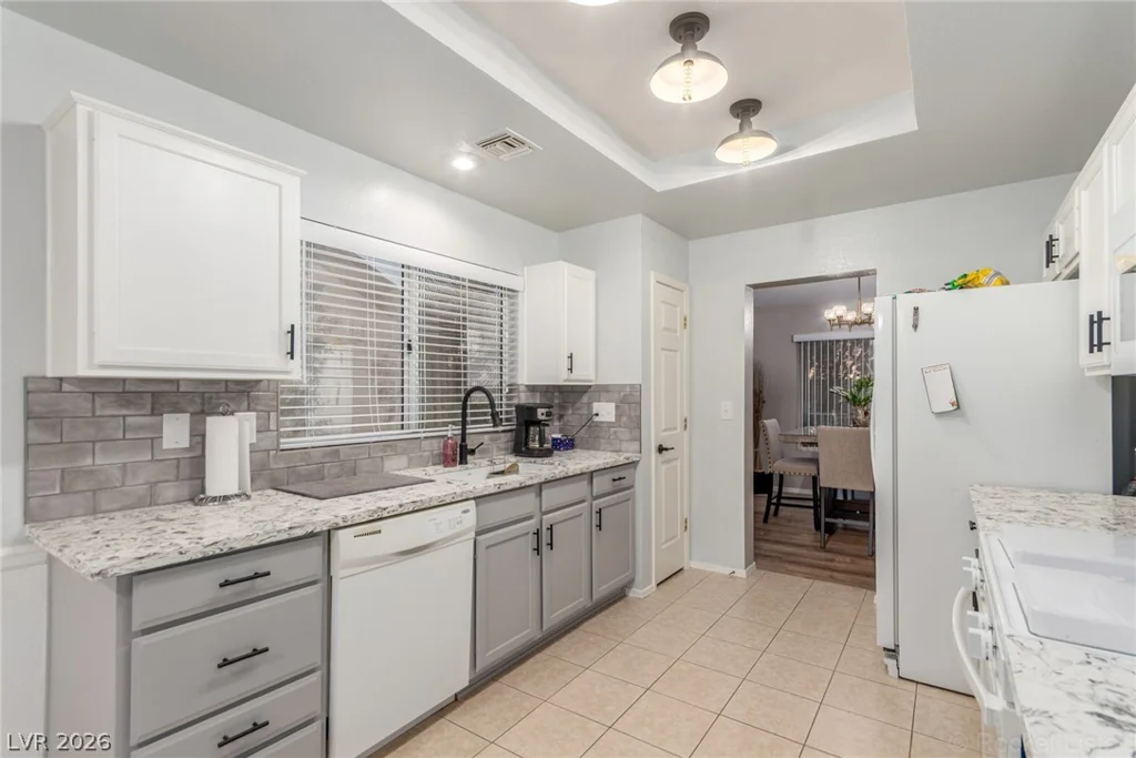 2712 Showcase, Las Vegas, NV 89134