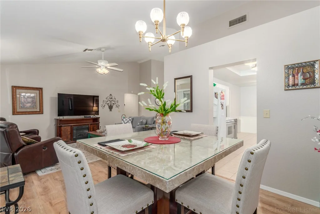 2712 Showcase, Las Vegas, NV 89134