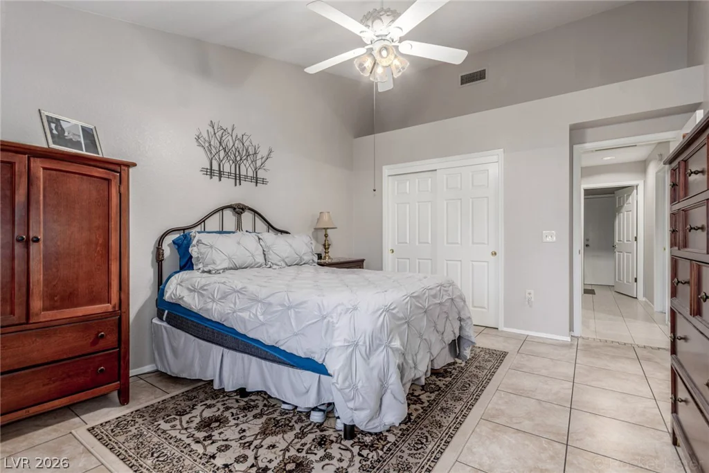 2712 Showcase, Las Vegas, NV 89134