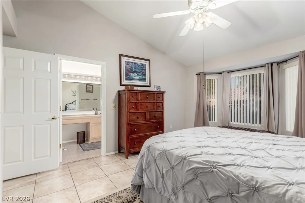 2712 Showcase, Las Vegas, NV 89134