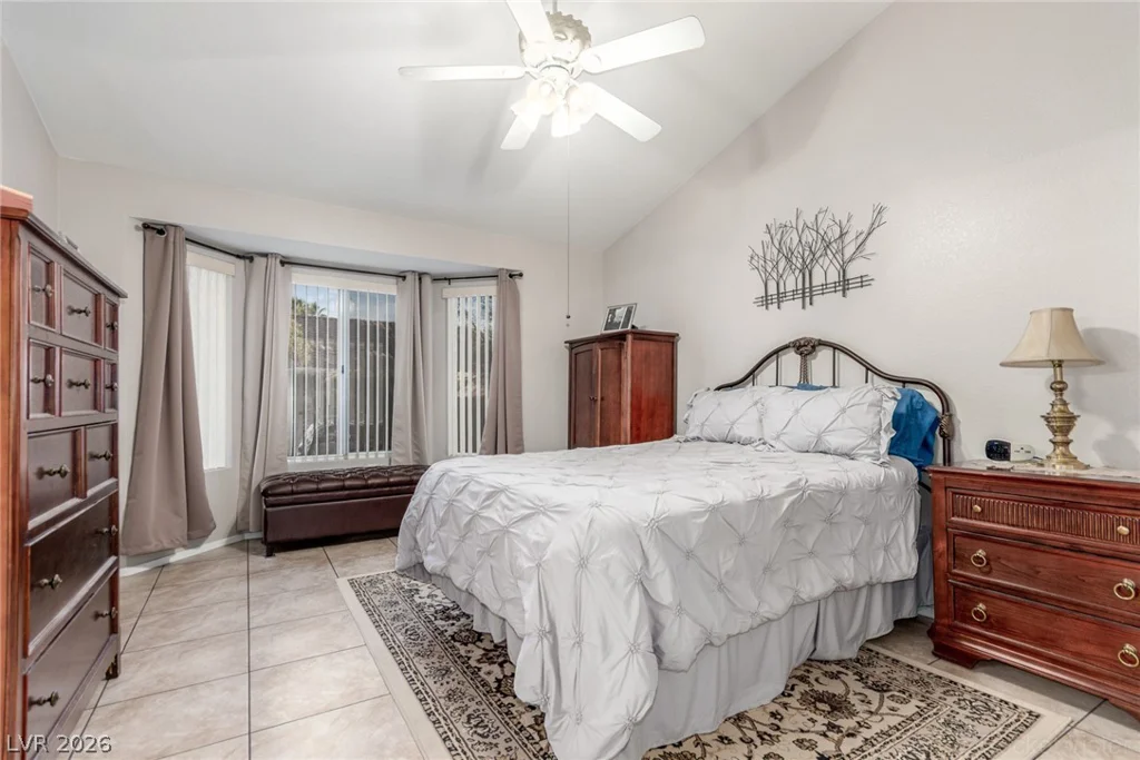 2712 Showcase, Las Vegas, NV 89134