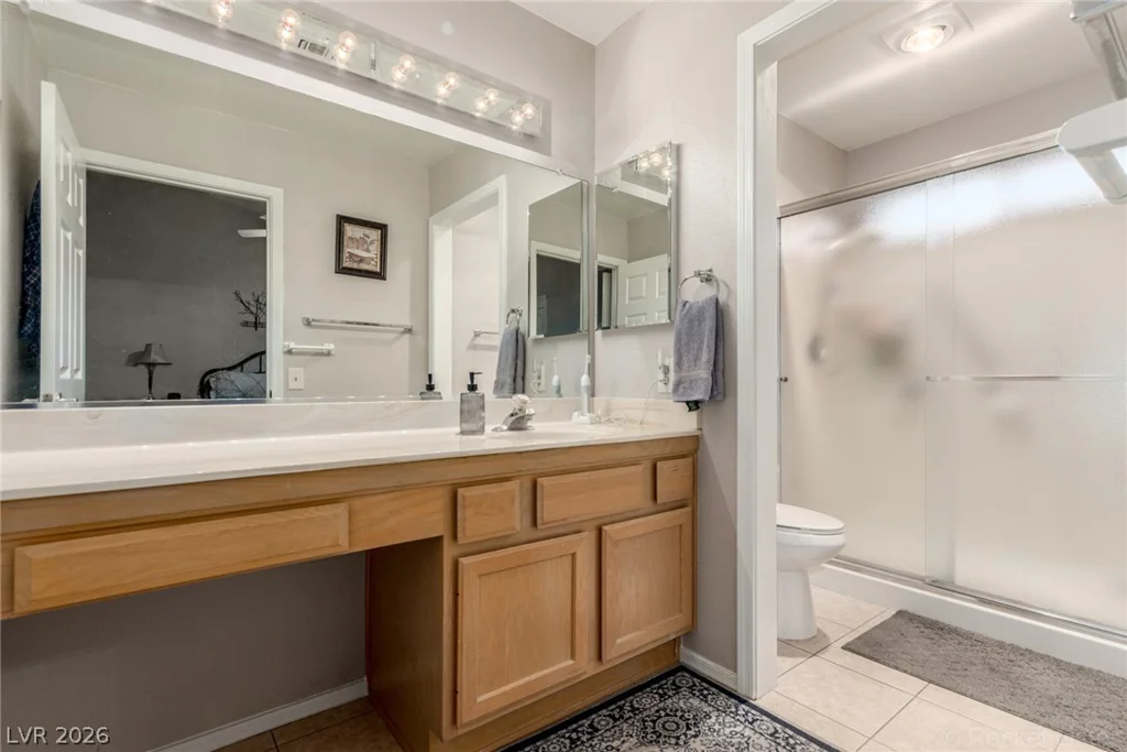 2712 Showcase, Las Vegas, NV 89134