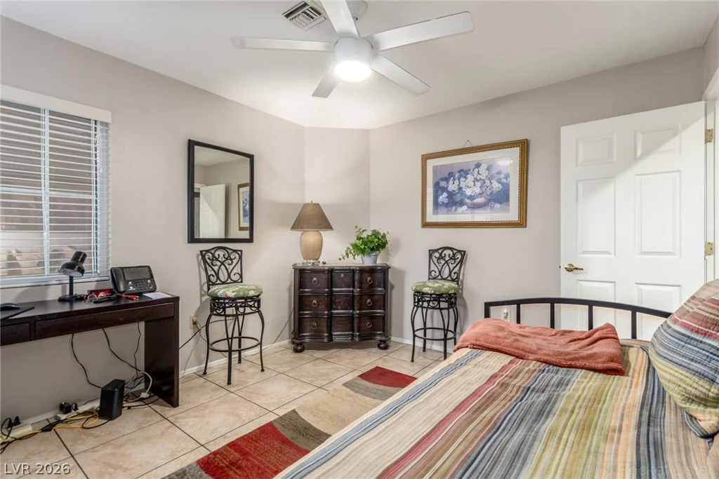 2712 Showcase, Las Vegas, NV 89134